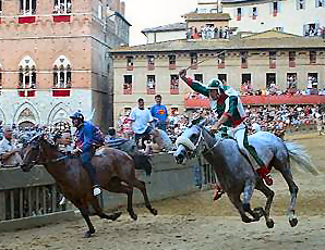 L'arrivo al "fotofinish" di OCA e NICCHIO.